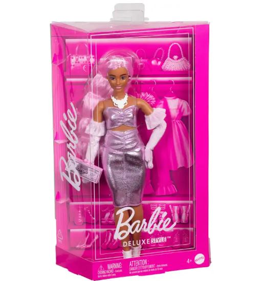 ?BARBIE DELUXE FASHIONISTAS- ΜΕ ΣΤΟΛΗ BARBIECORE, ΡΟΖ ΜΑΛΛΙΑ ΚΑΙ ΓΥΑΛΙΣΤΕΡΟ ΡΟΖ ΦΟΡΕΜΑ - HYV25